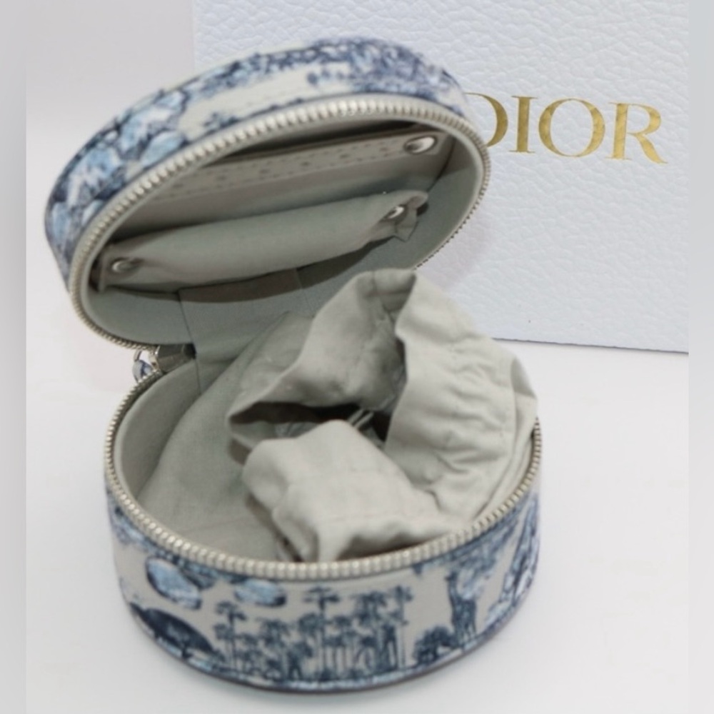 Dior Jewellery Travel Bag - Picture 8 of 11